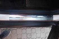Toyota Rav 4 2013-2018 Nakładki progowe Nataniko (4 szt., stal nierdzewna) Standard - Taśma Lohmann, 0,5 mm zdjęcia 5