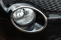 Nissan Juke 2010-2019 Chromowane nakładki na reflektory przednie (2 szt., stal nierdzewna) zdjęcia 1