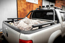 Volkswagen Amarok 2010-2022 Pałąk na nadwozie (czarny) zdjęcia 4