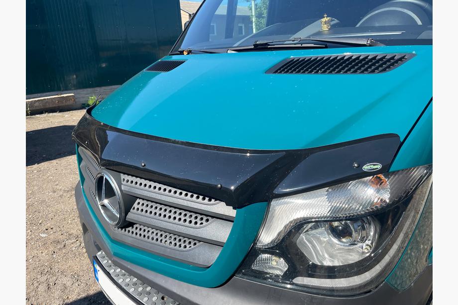 Mercedes Sprinter W906 2006–2018 Deflektor maski 2013+ (V1, EuroCap) Zdjęcia 6
