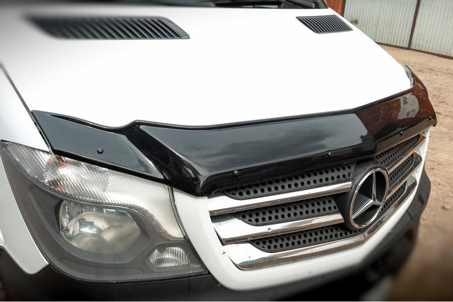 Mercedes Sprinter W906 2006–2018 Deflektor maski 2013+ (V1, EuroCap) Zdjęcia 2