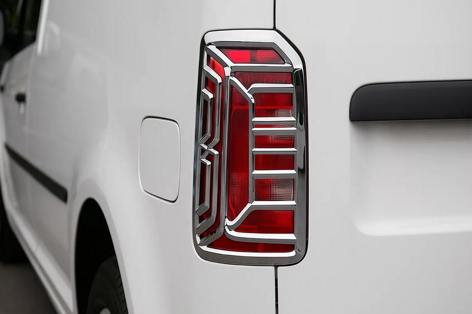 Volkswagen Caddy 2015-2020 Chromowane nakładki na tylne lampy (2 szt., plastik) Image