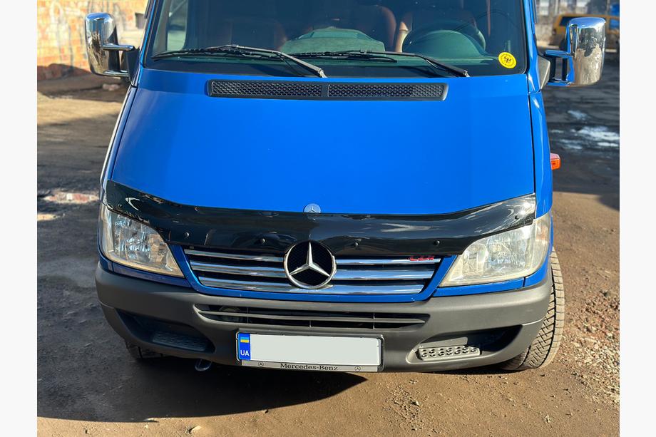 Mercedes Sprinter W901/902/903/904/905 1995–2006 Deflektor maski 2000-2006 (EuroCap) Zdjęcia 1