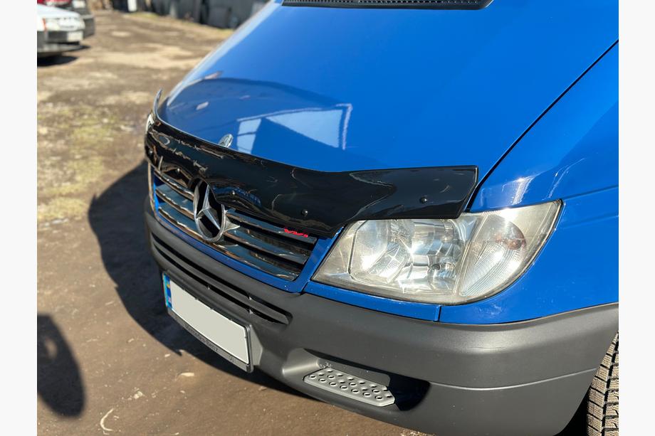 Mercedes Sprinter W901/902/903/904/905 1995–2006 Deflektor maski 2000-2006 (EuroCap) Zdjęcia 4