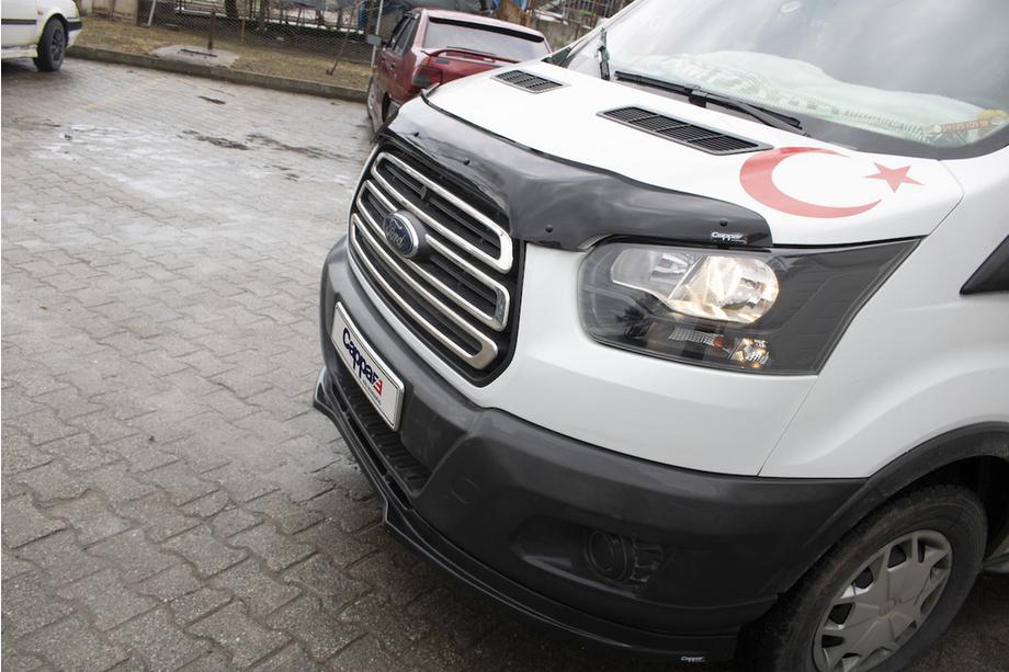 Ford Transit 2014- Deflektor maski EuroCap (2014-2018) Zdjęcia 2