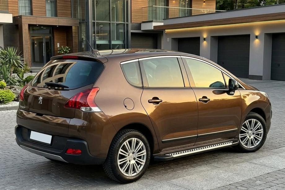 Peugeot 3008 2008-2016 Progi Boczne Line (2 szt., Aluminium) 2008-2014 Image