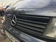 Mercedes Vito W638 1996-2003 Listwa na grill (plastik) zdjęcia 2