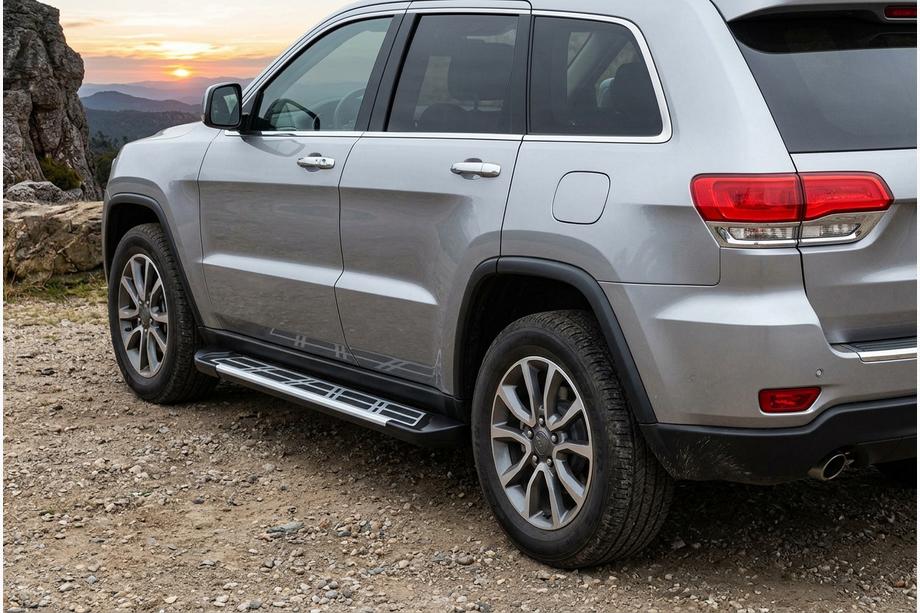Jeep Grand Cherokee WK2 2010-2021 Progi Boczné Sunrise (2 szt., Aluminium) Image