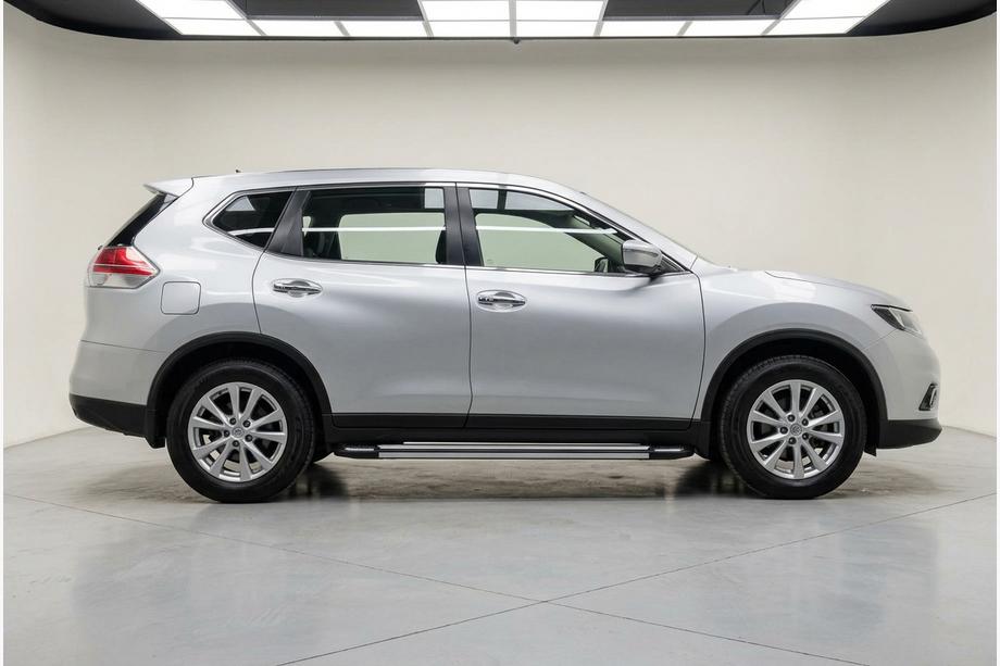 Nissan X-trail T32/Rogue 2014-2021 Progi Boczné Rainbow (2 szt., Aluminium) Zdjęcia 1