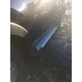 Progi Boczné Allmond Grey (2 szt., Aluminium) zdjęcia 3