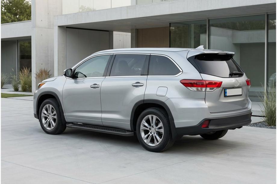 Toyota Highlander 2013-2019 Progi Boczné Allmond Black (2 szt., Aluminium) Image
