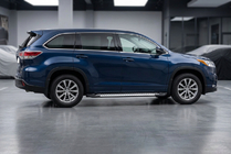 Toyota Highlander 2013-2019 Progi Boczne Line (2 szt., Aluminium) zdjęcia 1