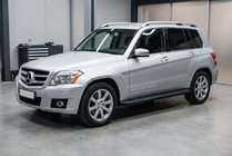 Mercedes GLK class X204 2008-2015 Progi Boczné Bosphorus Black (2 szt., Aluminium) zdjęcia 2