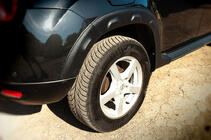 Dacia Duster 2008-2018 Poszerzenia nadkoli z rantami (8 szt, plastikowe) zdjęcia 9