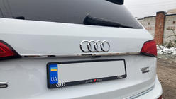 Audi Q5 2008-2017 Listwa chromowana nad tablicą rejestracyjną (stal nierdzewna) zdjęcia 1