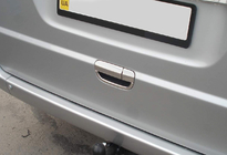 Mercedes Viano 2004-2014 Nakładka na klamkę tylnych drzwi ze stali nierdzewnej OmsaLine - Włoska Stal Nierdzewna zdjęcia 2