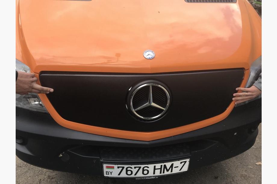 Mercedes Sprinter W906 2006–2018 Zimowa osłona grilla V1 (2013↗) Zdjęcia 6