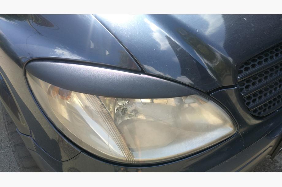Mercedes Vito W639 2004-2014 Brewki na reflektory proste (2004-2010, 2 szt, plastik) Zdjęcia 4