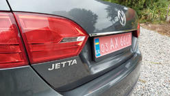 Volkswagen Jetta 2011-2018 Listwa chromowana nad tablicą rejestracyjną OmsaLine (stal nierdzewna) zdjęcia 1