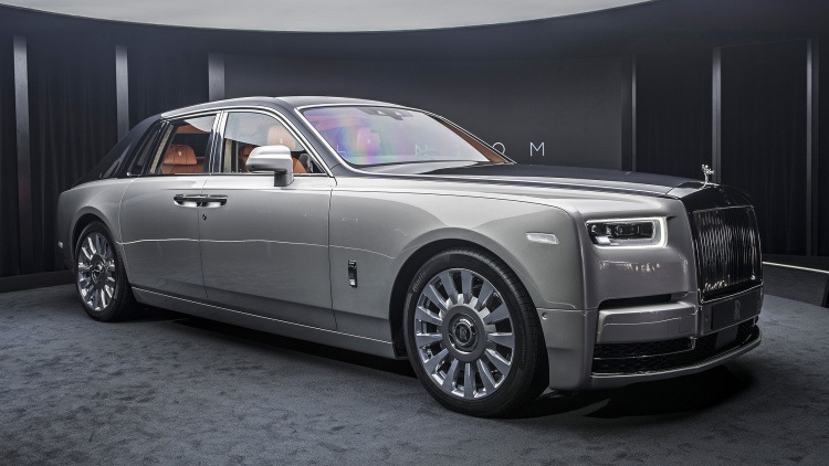 Oficjalnie przedstawiony Rolls-Royce Phantom ósmej generacji