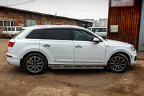Audi Q7 2015–2026 Progi Boczné OEM V1 (2 szt., Aluminium) zdjęcia 3