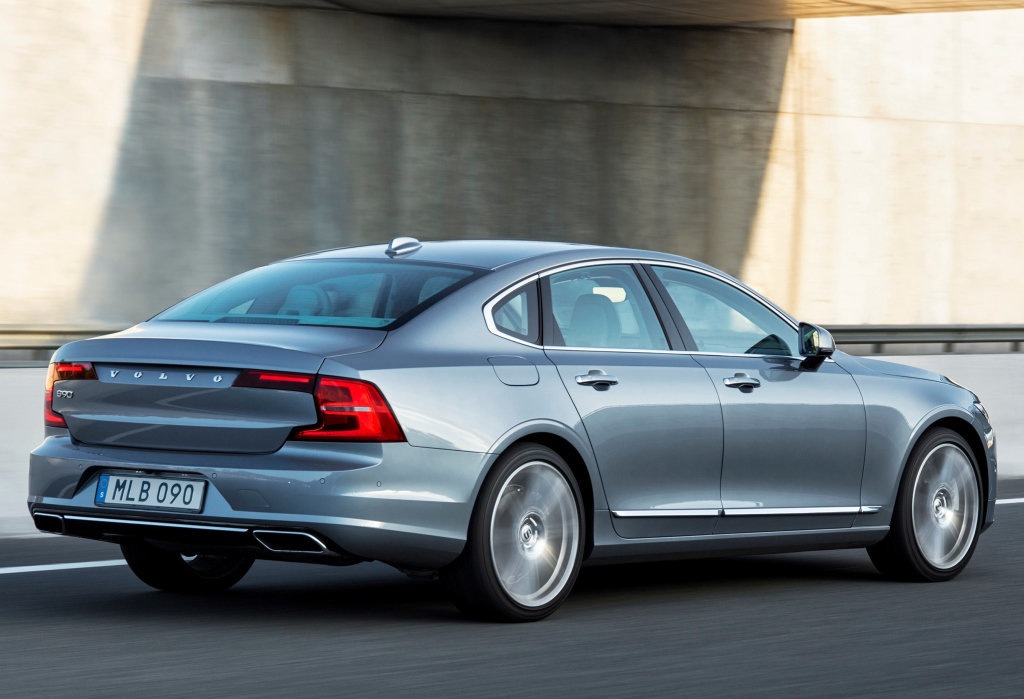 Przegląd Volvo S90 2017-go roku modelowego