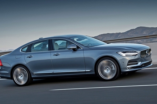 Przegląd Volvo S90 2017-go roku modelowego