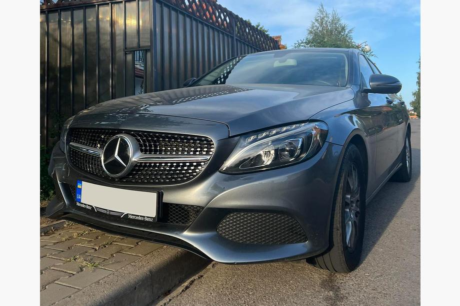 Mercedes C-class W205 2014-2021 Przedni Grill Diamond Silver (do Avantgarde/AMG-Line/C43 AMG) Zdjęcia 3