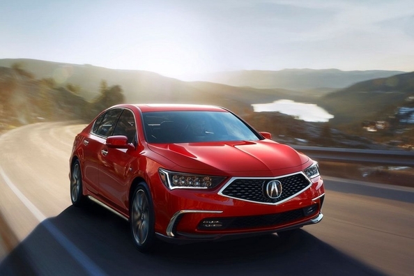 Przedstawiony zaktualizowany sedan Acura RLX