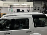 Land Rover Discovery IV 2009-2017 Relingi dachowe Model Oryginalny (srebrne) zdjęcia 6