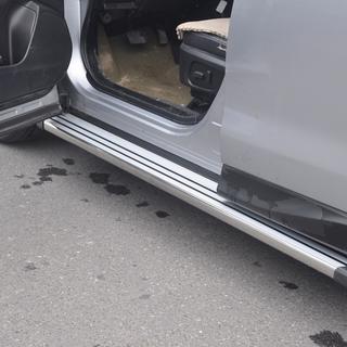Progi Boczné Oryginalne (2 szt, Aluminium) zdjęcia 1
