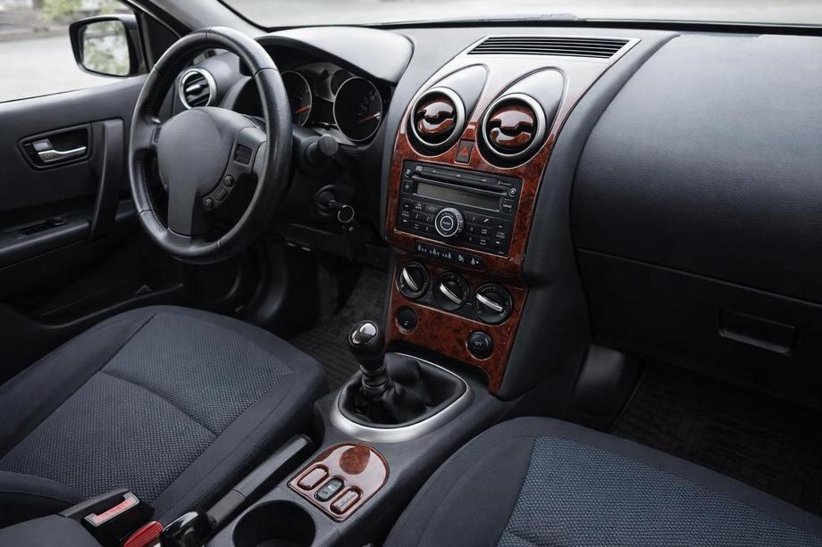 Nissan Qashqai 2007-2010 Nakładki na Deskę Rozdzielczą Aluminium Image