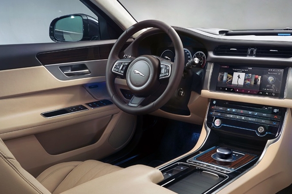 Jaguar wyda kombi, który będzie konkurentem dla Mercedesa Klasy E i BMW 5 Series Zdjęcie 4