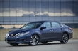 Przegląd sedan Nissan Teana zdjęcia 3
