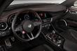 Włoska charyzma w sedan Alfa Romeo Giulia zdjęcia 5