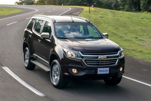 Przegląd zaktualizowanego suv Chevrolet Trailblazer
