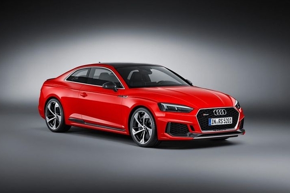Sport i komfort w nowym Audi RS5 Coupe