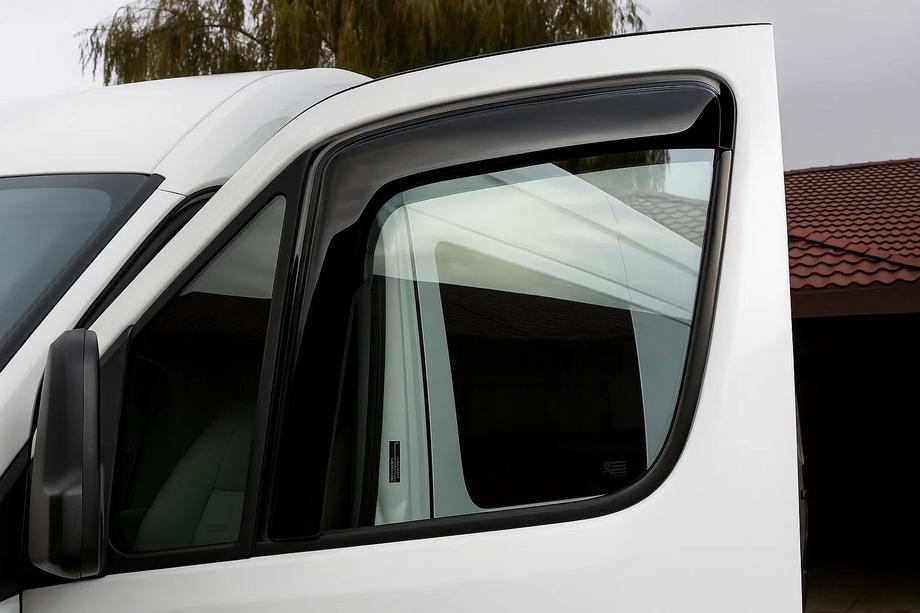 Mercedes Sprinter W906 2006–2018 Przyklejane owiewki (2 szt, HIC) Zdjęcia 1