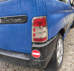 Citroen Berlingo 1996-2008 Chromowane nakładki na lampy tylne (2 szt., stal nierdzewna) Carmos - Turecka Stal Nierdzewna zdjęcia 4