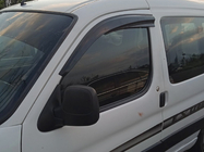 Citroen Berlingo 1996-2008 Deflektory Okien (2 szt., Sunplex Sport) zdjęcia 3
