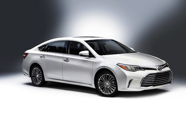 Recenzja flagowego sedana Toyota Avalon