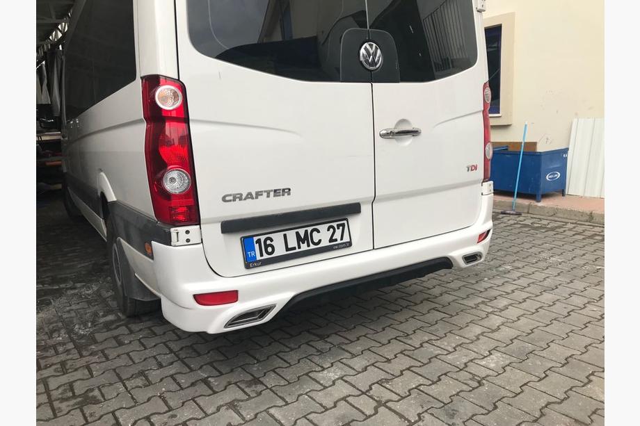 Volkswagen Crafter 2006-2016 Nakładka na tylny zderzak V2 (pod lakierowanie) Zdjęcia 3