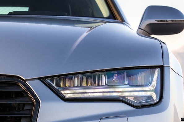 Ulepszamy światło reflektorów w Audi