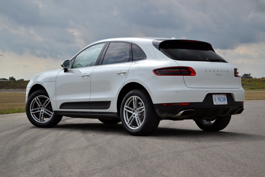 Porównaj Porsche Cayenne i Porsche Macan