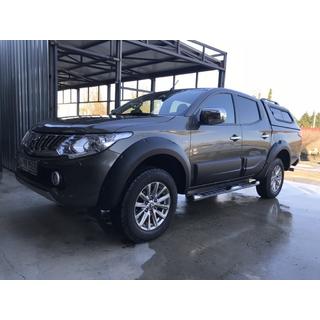 Hardtop z oknami przesuwnymi Mitsubishi L200 2015-2024 zdjęcia 3