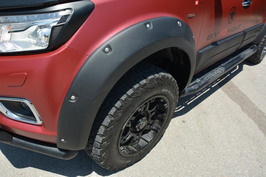 Nissan Navara/NP300 2016- Poszerzenia nadkoli (Meliset) Image