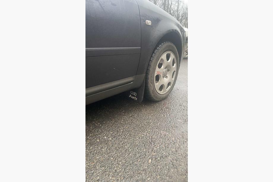 Audi A6 C5 2001-2004 Chlapacze Premium (2 szt.) Zdjęcia 3