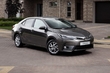 Przegląd popularnego sedana Toyoty Corolla zdjęcia 2