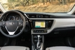 Przegląd popularnego sedana Toyoty Corolla zdjęcia 5