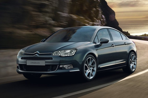 Przegląd Citroen C5 sedan